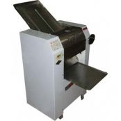 Машина тестораскаточная YP-350 Машина тестораскаточная YP-350